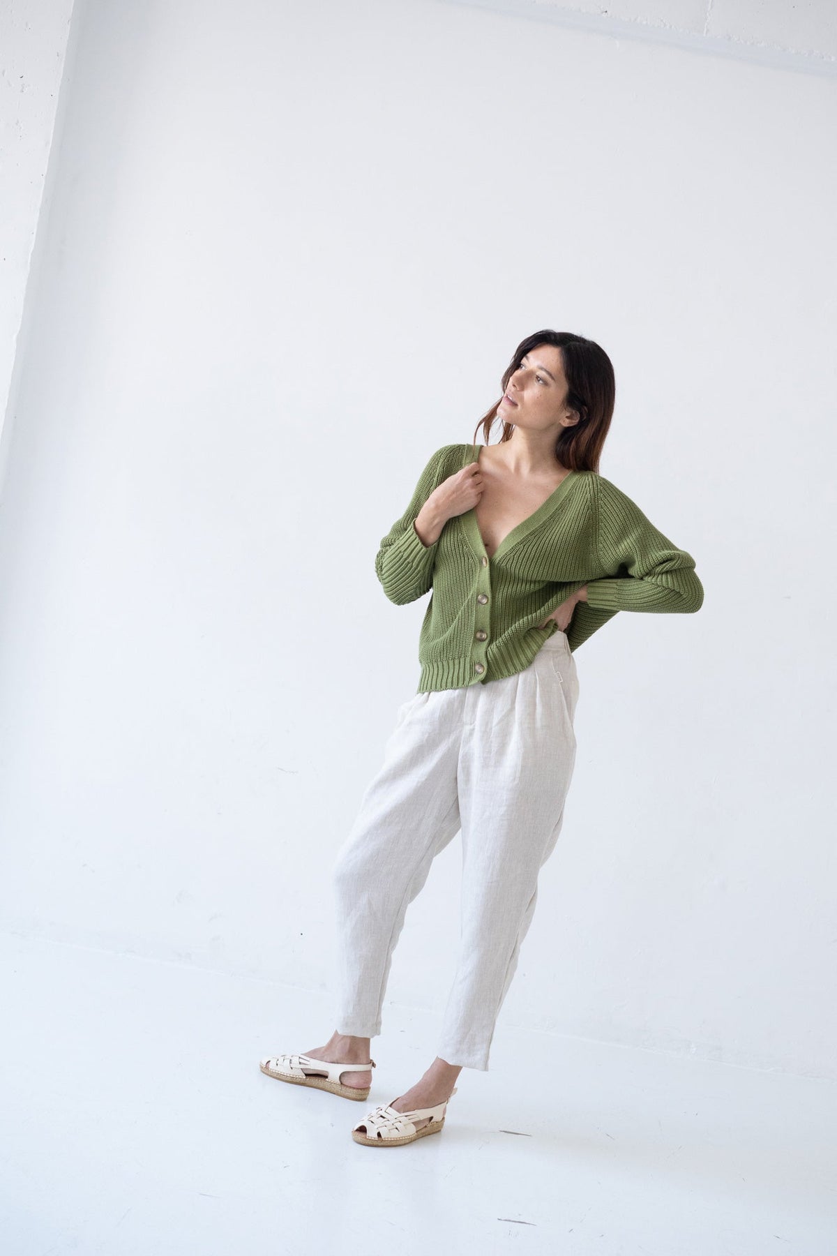 Pantalón pinzas Beige Bijoux de Lino