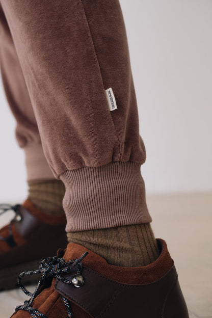 Jogger algodón orgánico terciopelo malva