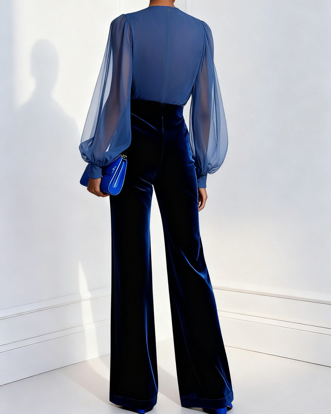 Mono Elegante con Escote en V, Azul