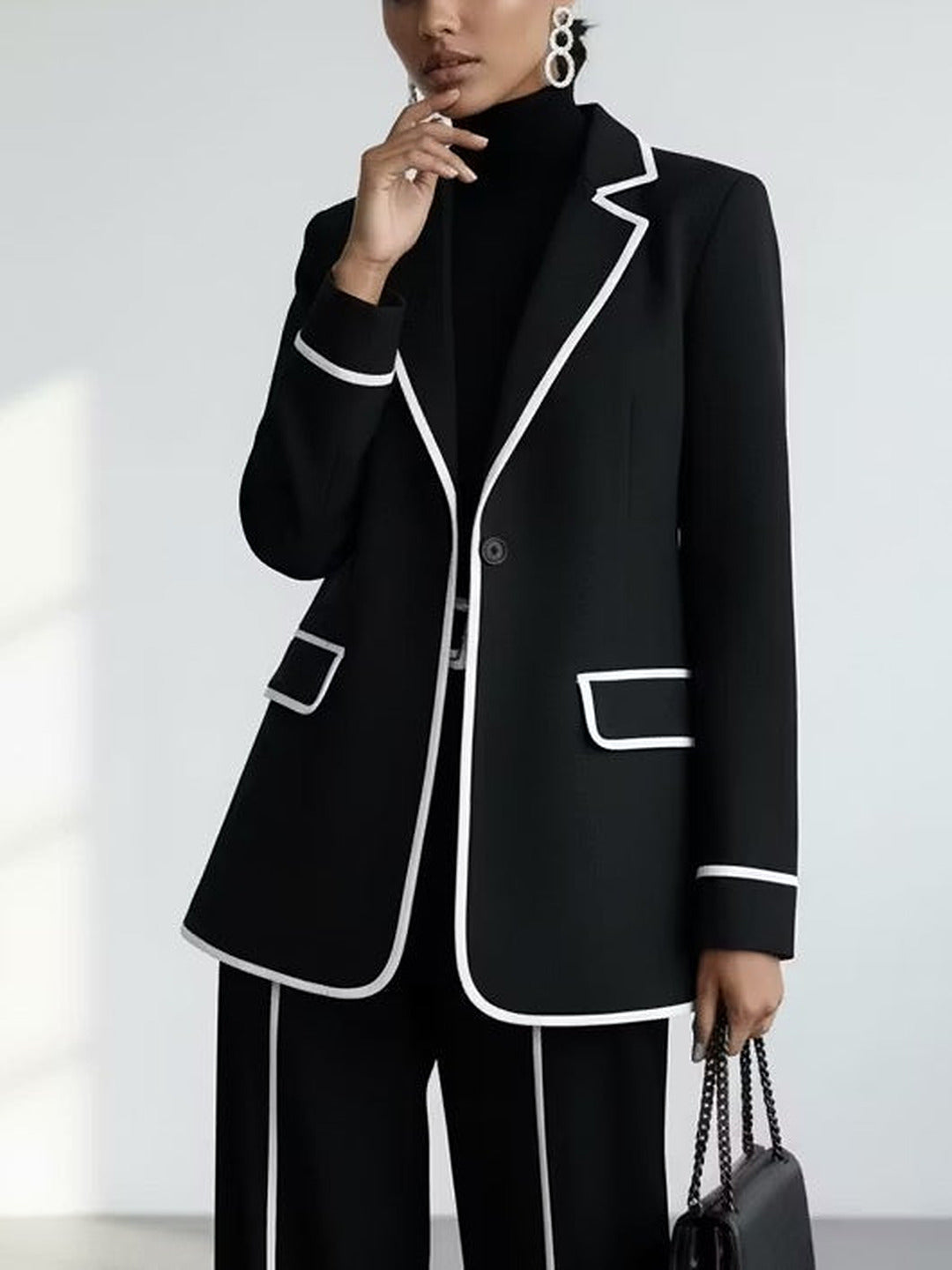 Conjunto de Blazer y Pantalón con Ribetes en Contraste, Negro